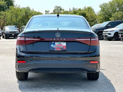Used 2025 Volkswagen Jetta Sport FWD image 14