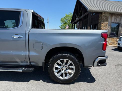 Used 2021 Chevrolet Silverado 1500 LTZ AWD/4WD image 37