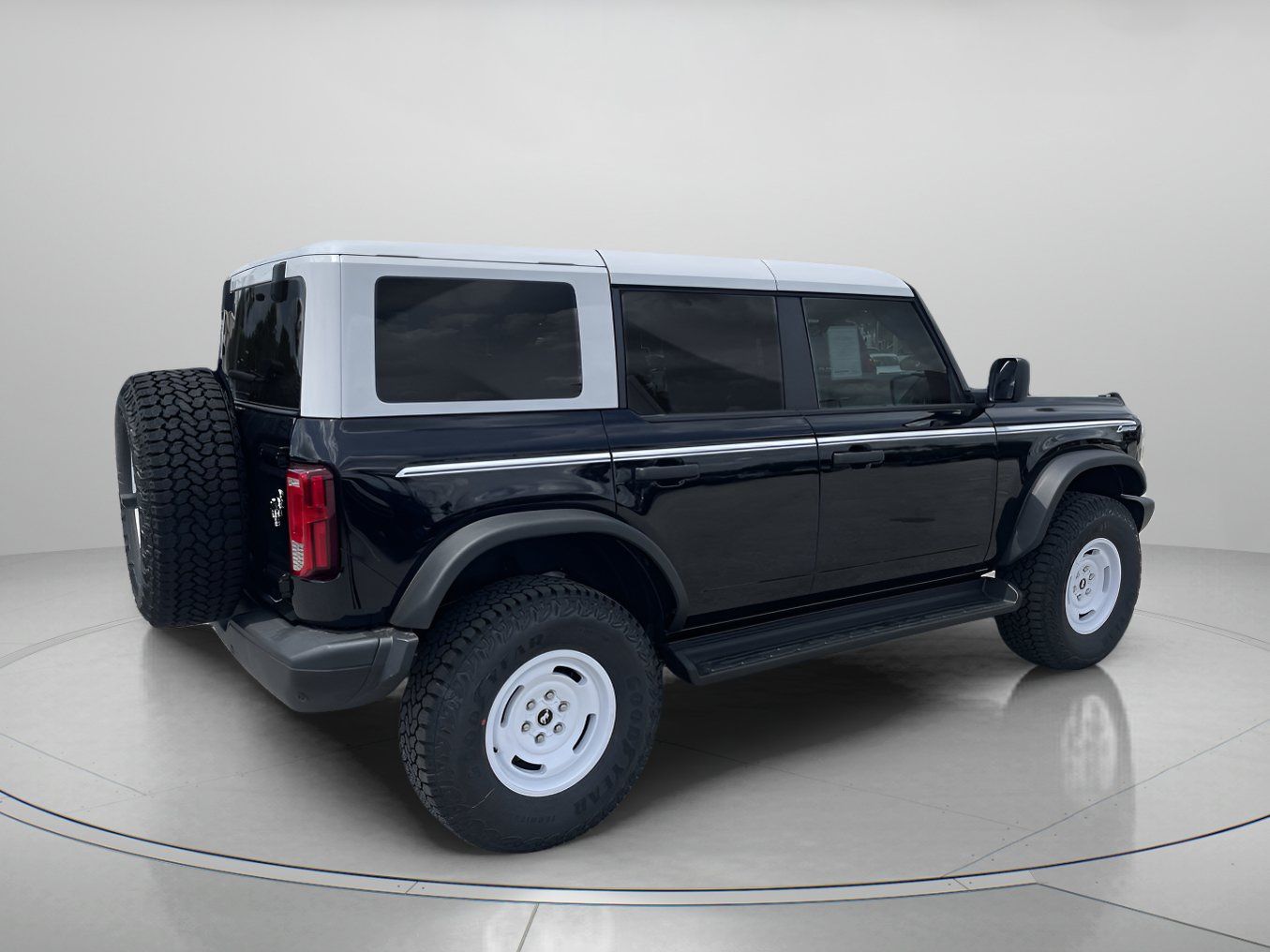 New 2026 Ford Bronco Heritage Edition AWD/4WD image 4