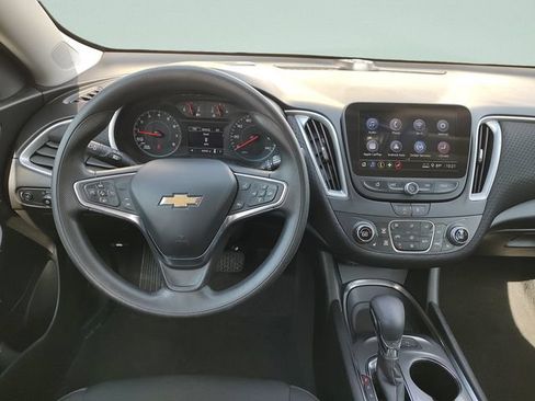 Used 2024 Chevrolet Malibu LT FWD image 10