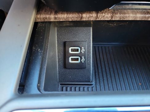 Used 2019 Ford F250 Lariat w/ Lariat Value Package image 26