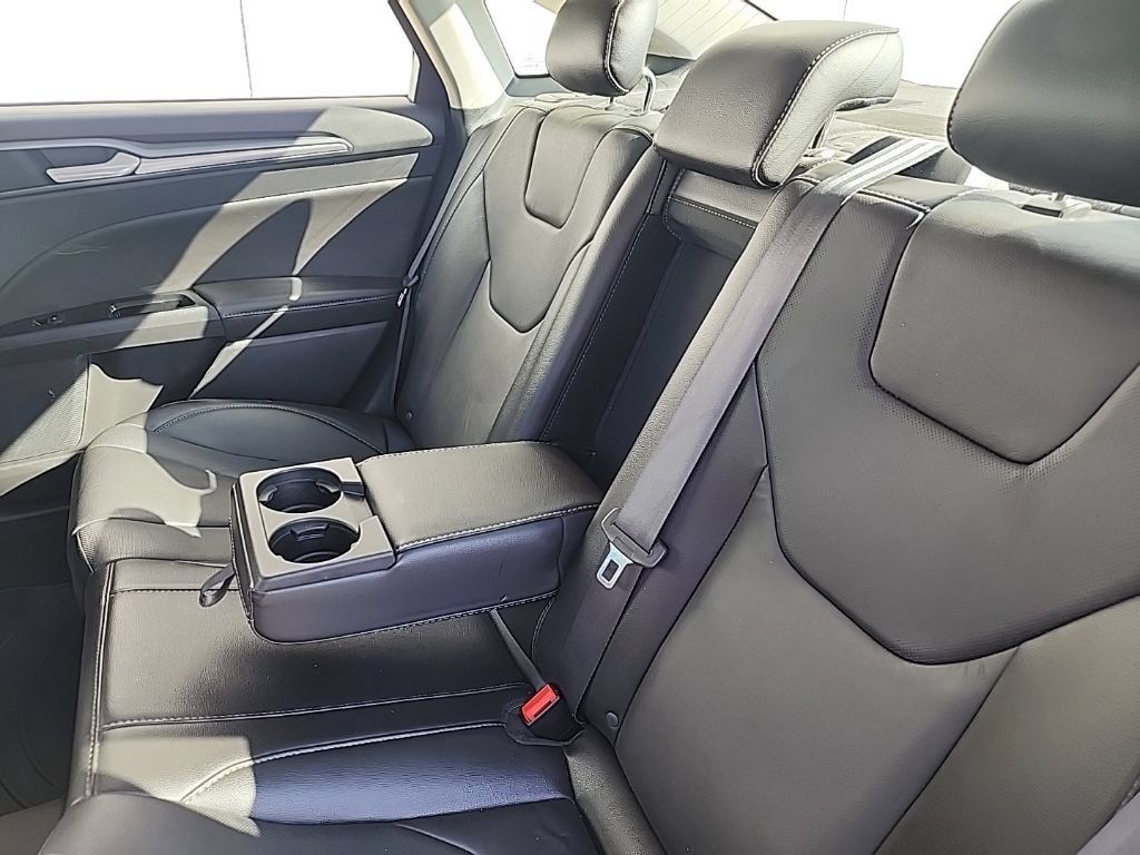 Used 2014 Ford Fusion Titanium FWD image 25