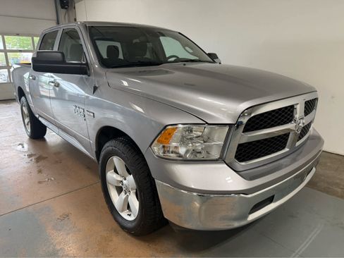 Used 2023 RAM 1500 Classic SLT AWD/4WD image 5