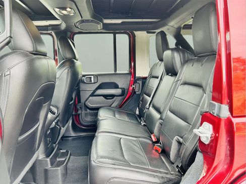 Used 2022 Jeep Wrangler Unlimited Sahara w/ LED Lighting Group image 25