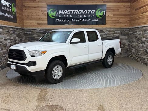 Used 2023 Toyota Tacoma SR image 5