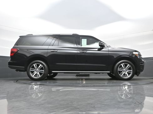 Used 2022 Ford Expedition Max Limited image 35