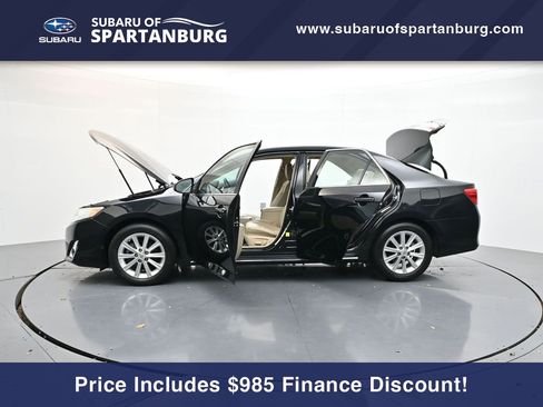 Used 2013 Toyota Camry XLE image 38