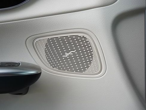 Certified 2025 Mercedes-Benz GLC 350e 4MATIC image 22