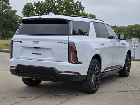 New 2026 Cadillac Escalade IQL Sport 1 w/ LPO, ONYX Package image 4