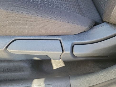 Used 2025 Nissan Kicks S image 17