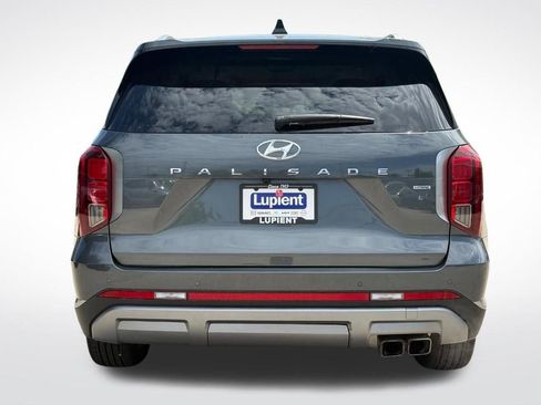 Used 2023 Hyundai Palisade SEL w/ Premium Package AWD/4WD image 4