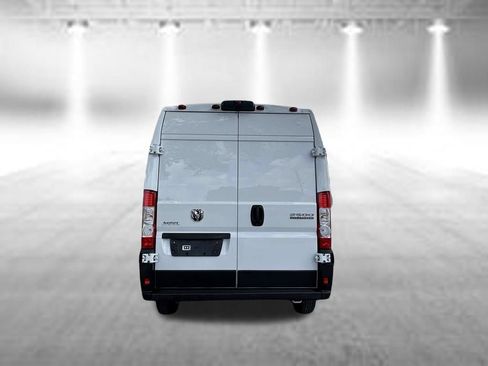 Used 2023 RAM ProMaster 2500 FWD image 6