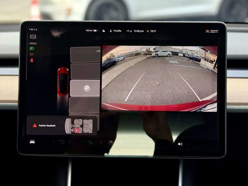 Used 2018 Tesla Model 3 Performance image 17