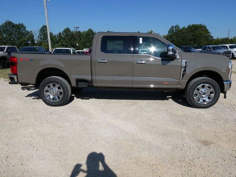 New 2027 Ford F250 King Ranch w/ Chrome Package AWD/4WD image 2