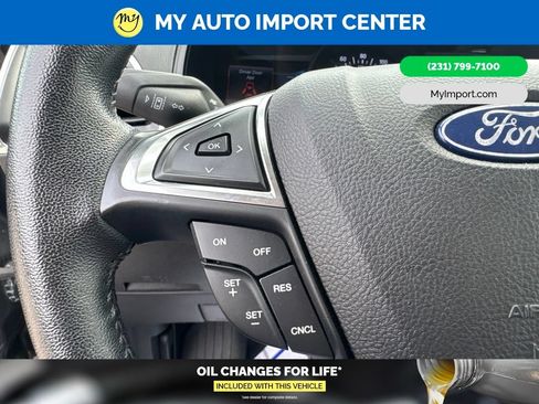 Used 2022 Ford Edge Titanium AWD/4WD image 17