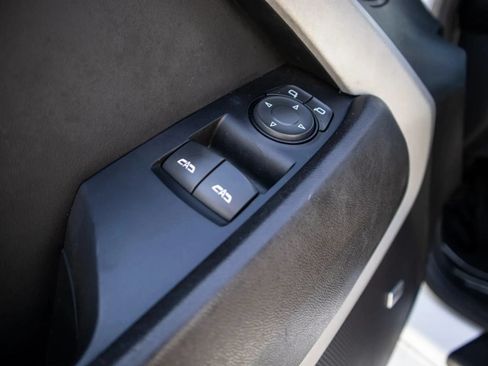 Used 2021 Chevrolet Camaro LT w/ Technology Package RWD image 21