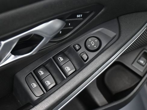 Used 2021 BMW 330i Sedan image 19