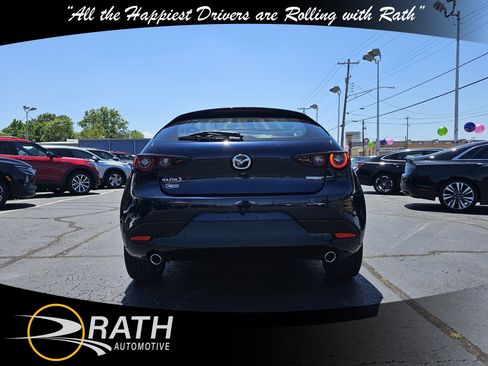 Used 2024 MAZDA MAZDA3 s FWD image 7