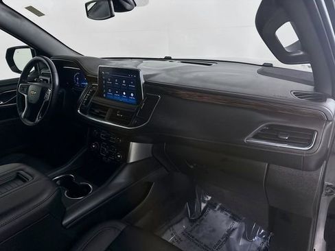 Used 2022 Chevrolet Tahoe LT w/ Luxury Package RWD image 28