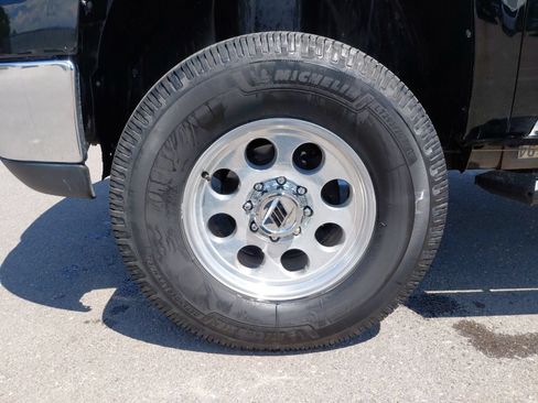 Used 2009 GMC Sierra 3500 SLE w/ SLE Preferred Package AWD/4WD image 12