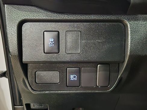 Used 2021 Toyota Tacoma SR RWD image 40