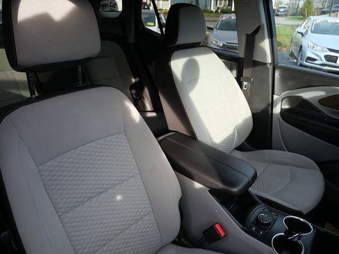 Used 2018 GMC Terrain SLE w/ Driver Convenience Package image 19