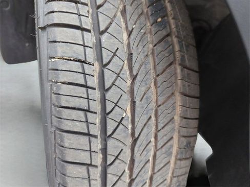 Certified 2019 Nissan Kicks SR w/ SR Premium Package image 49