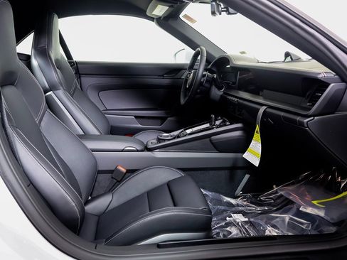 New 2026 Porsche 911 Carrera 4 GTS image 8