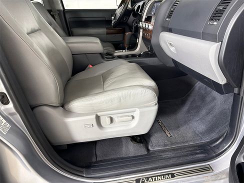 Used 2012 Toyota Tundra Limited image 14