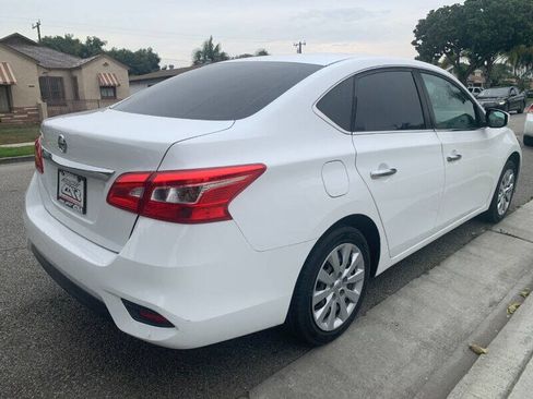 Used 2017 Nissan Sentra S FWD image 4