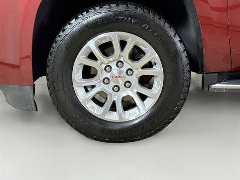 Used 2019 GMC Yukon XL SLT w/ Open Road Package AWD/4WD image 27