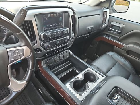 Used 2018 GMC Sierra 1500 SLT image 22