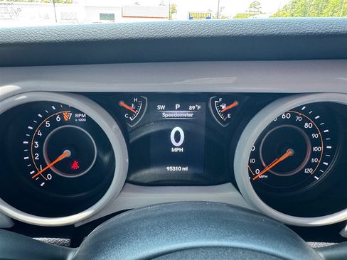 Used 2019 Jeep Wrangler Unlimited Sport S AWD/4WD image 16