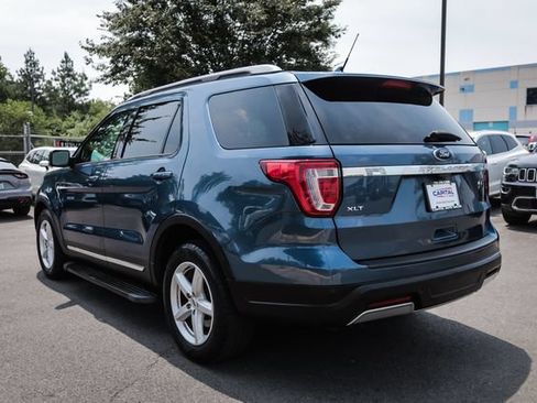 Used 2019 Ford Explorer XLT w/ Equipment Group 201A FWD image 10