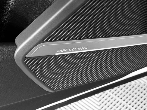 Certified 2023 Audi Q5 2.0T Premium Plus w/ Premium Plus Package image 24