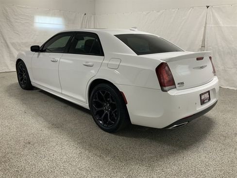 Used 2019 Chrysler 300 S w/ 300S Premium Group 2 image 6