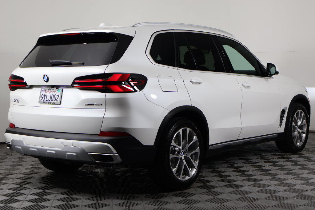 Used 2026 BMW X5 sDrive40i w/ Climate Comfort Package RWD image 4