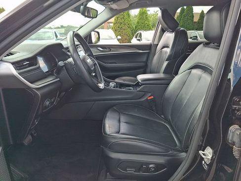 Used 2021 Jeep Grand Cherokee L Limited AWD/4WD image 15