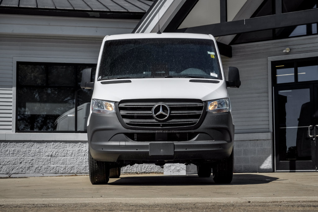 Used 2026 Mercedes-Benz Sprinter 2500 image 5