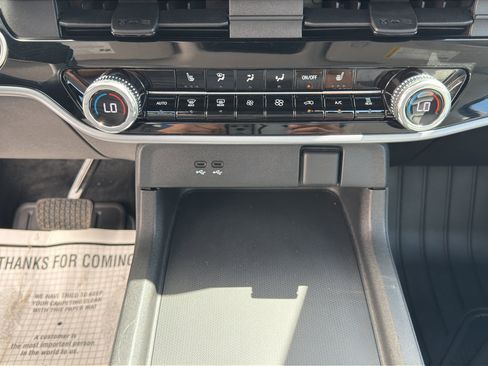 Used 2024 Honda Prologue Touring image 23