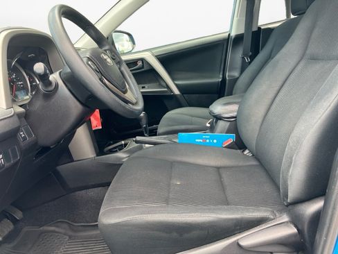 Used 2016 Toyota RAV4 LE AWD/4WD image 11