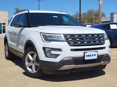 Used 2017 Ford Explorer XLT w/ Equipment Group 202A