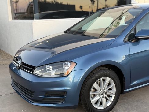 Used 2016 Volkswagen Golf SE image 8