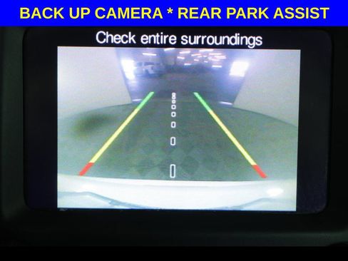 Used 2018 Jeep Compass Latitude w/ Cold Weather Group AWD/4WD image 5