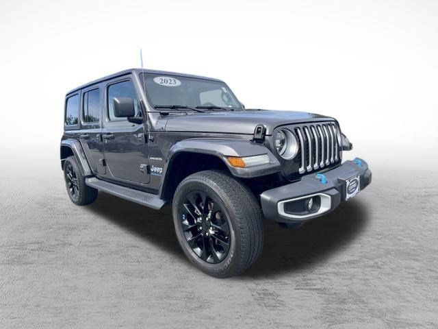 Used 2023 Jeep Wrangler Unlimited Sahara w/ Cold Weather Group AWD/4WD image 6