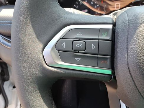 New 2026 Jeep Compass Latitude AWD/4WD image 25