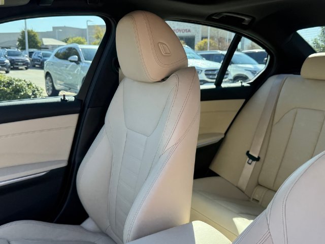 Used 2020 BMW 330i Sedan w/ Premium Package RWD image 15