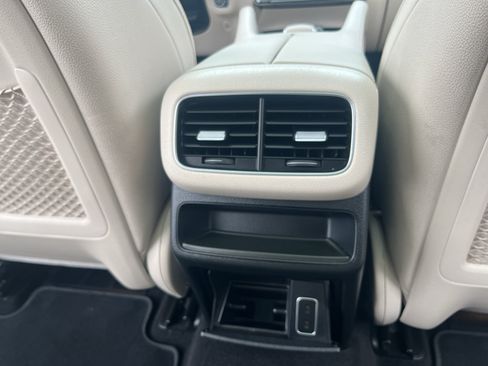 Used 2022 Mercedes-Benz GLE 350 w/ AMG Line Exterior image 45