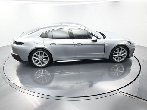 Certified 2024 Porsche Panamera image 38