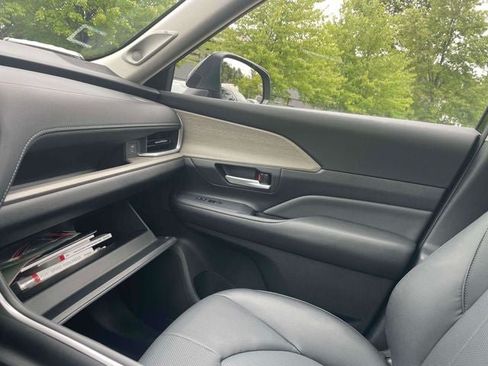 Used 2026 Toyota Grand Highlander AWD image 35